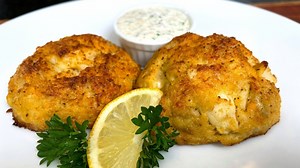 Classic Maryland-style crab cakes at home