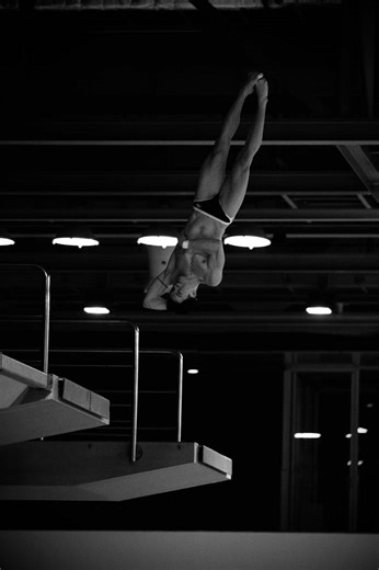 Amazing Diving Techniques and Skills