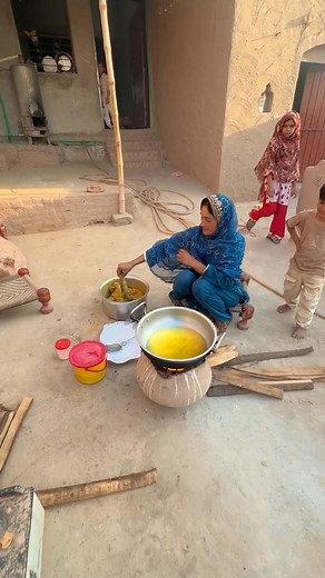 7M views · 73K reactions |  Village Life Style ✨ #DesiZindagi #village #villagelifestyle #villagefood #viral | Pak village family | Facebook