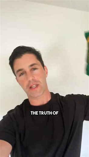 Grüns Superfood Gummies are your all-in-one health hack! Packed with 20+ vitamins, minerals, and prebiotics, they support energy and gut health, while keep you feeling awesome—all in one tasty, chewable punch! | Josh Peck | Facebook