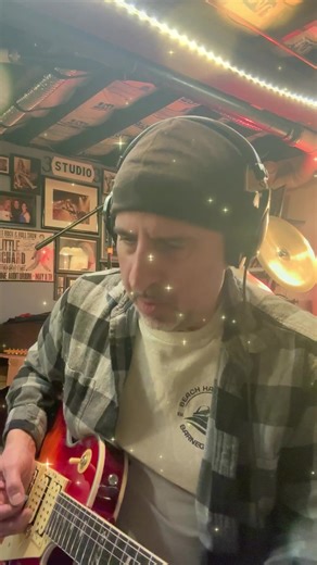 More Ace in Studio 33!