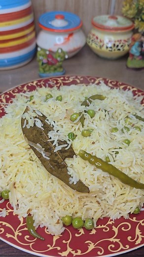704K views · 15K reactions | trending recipe of matar chawal recipe #recipe #chawal #food #ciddubbing #trendingreels #viralreels #reels #foryou #cooking #trending #instagram | Ayesha Ki Rasoi | Facebook