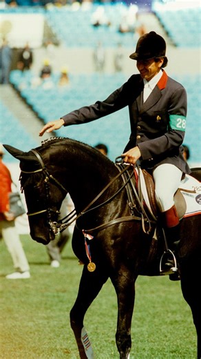 Héritage Équestre on Instagram: "Il était trop petit. Trop lent. Pas fait pour gagner. Et pourtant… il est devenu champion olympique. Ceci est l’histoire de Jappeloup, le cheval que personne n’attendait. #Jappeloup #PierreDurand #cheval"