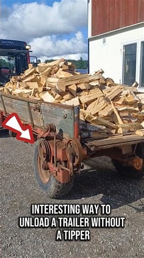 Belt unloading Of Tractor Trailer