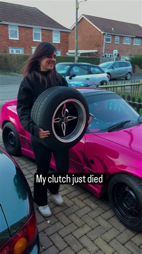 Wheels for a car that can’t move on first day of the year😩❤️new wheels fix everything tho🥰 #girlmath #cartok #projectcar #cargirl #fyp