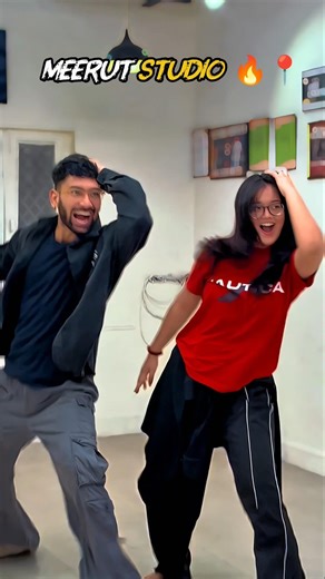 Aaila Re Dance bollywood song #shorts #dance #trending #viral .
