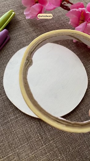 3.7K views · 34 reactions | Diy colourful coaster ❤️ #diy #diyhomedecor #coasters #diycoasters #colorful #artoftheday #artideas #artvideo #satisfyingvideos #aesthetics | Artsybeats | Facebook