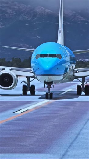 B737 KLM soaring through the skies smooth lines, classic livery, pure aviation vibes ✈️ #aviation #avgeek #boeing737 #fly #flywithhuntar | Airplanehuntar