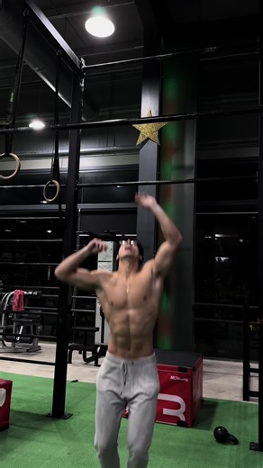 Ultimate One Hand Pull Up Tutorial: Tips & Techniques