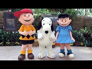 Charlie Brown, Lucy & Snoopy at Gaylord Palms Resort in Advance of 2016 ICE! Charlie Brown Christmas