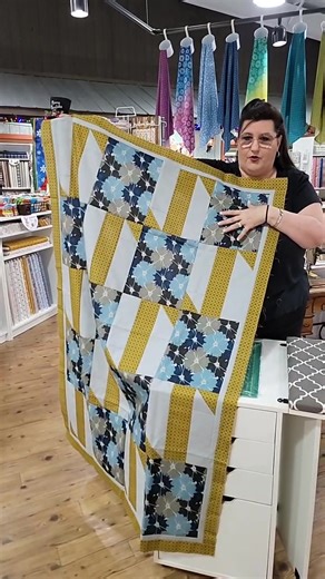 Let's Talk Arrow Sewing & Kangaroo!! Kiwi cabinet on special and in stock and the Modern Refinement quilt top I forgot yesterday! #modernrefinement #qtfabrics #InkAndArrow | SewEndipitous