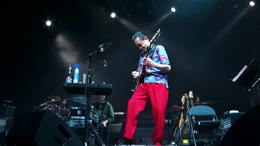 サディスティックミカバンドがイギリスで評価されつつ解散しちゃって、50年後に高中さん凱旋ってほんとに胸熱だな〜「黒船」も再演されたんだろうか。