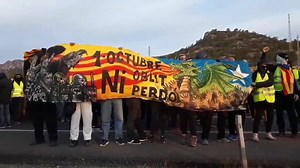 45 reactions | Cdr Cambrils: 1 d'octubre, ni oblit ni perdó! #1OctAlCarrer #1OCT #TardorCalenta | Catalunya al meu cor | Facebook