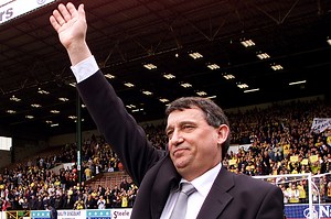 Former England Manager Graham Taylor Dies Aged 72