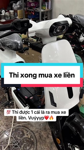🥰 Thi xong thì phải ủi đi mua xe thôiii 🔋 4 bình: 11.699k (~60km ), 5 bình: 12.299k （~70km) 🎁 TẶNG: Full phụ kiện (Rổ, Gương kính, Nón Bảo hiểm, biển số LUVE (8888, 9999, 8386, 6368, 12345), Dán tem dior hoặc theo thiết kế free) 💳 Hỗ trợ g.ó.p đưa trước 0đ 📞 LH: O973..88..66..13 (Z.L) 🏡 Địa chỉ: 284 Tô Ký, Q12, HCM 🥰 IB để shop tư vấn nhóo#xedienhottrend #xedienhocsinh #xedientragop #viraltiktok #xediengiare
