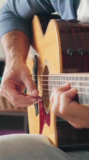 Enjoy these feel good acoustic vibes from my collaboration with Denis Turbide. Tabs for