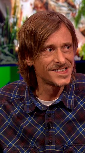 Mackenzie Crook is the King of Christmas TV! 👑 | The One Show