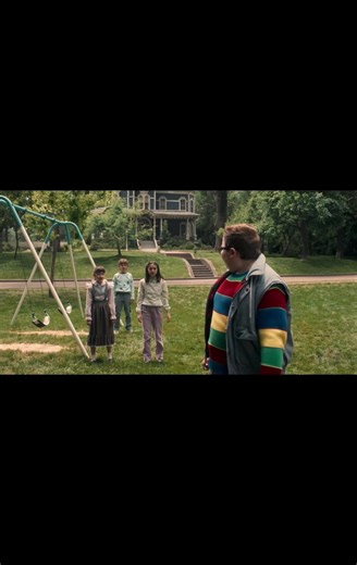 Derek is both delightful and a little dipshit ❤️ spent the whole of season 5 offending people including the good guys, vecna and the US military 😂 #strangerthingsedit #strangerthings #strangerthingscast #strangerthings5