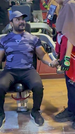 Arm Wrestling Challenge: Win $10,000