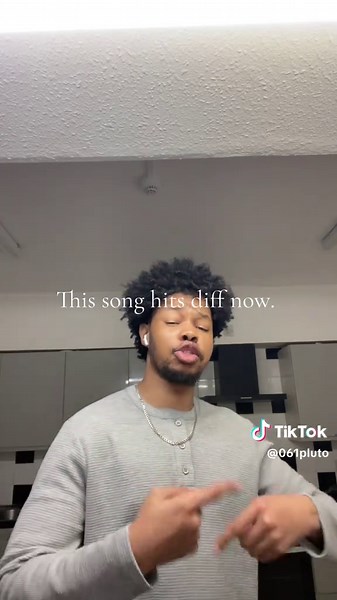 061Pluto (@061pluto)’s videos with original sound - Song Lyrics