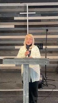 Бог не виїхав з України …