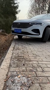 How to correctly determine the distance between cars#automobile #mechanic #skills #tips #car #cars #carskills #cartips #carrepair #driving | Genji Lai