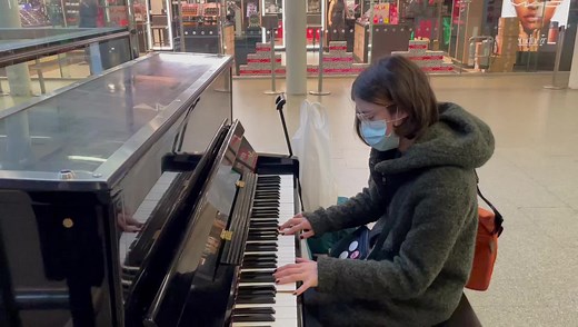 154K views · 6K reactions | Rockin up Beethoven at the station piano | Dr K Boogie Woogie | Facebook