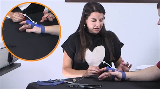 Hand Therapy Academy on Instagram: "A dynamic PIP extension orthosis may be just what your patient needs to improve joint mobility.⁠ .⁠ This version uses a prefabricated outrigger. But you can make your own with thermoplastic. ⁠ .⁠ Dynamic splinting doesn't need to require complicated hardware and overwhelming design. ⁠ .⁠ Simple is easier to fabricate and easier for the patient to understand ⁠ .⁠ Learn how to make simple and effective dynamic splints in our 1.5 contact hour (.15 CEU) online cou