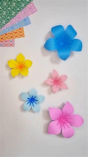 Easy Spring Flower Craft in 30 Seconds #Shorts