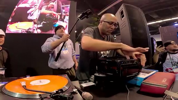 67K views · 2.1K reactions | Cassette vs. turntables scratch session on the Reloop Booth by DJ QBert & DJ Ruthless Ramsey | Reloop - Solutions for DJs | Facebook