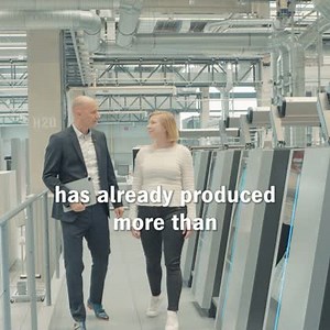 7.7K views · 276 reactions | ️ Get ready to personalize your Speedmaster XL 106!  Which feature are you most excited about? Efficiency, flexibility, or something else entirely? Tell us and start customizing now! ▶️ https://fcld.ly/xl106_calculator_video1_fb #Speedmaster | Heidelberg | Facebook