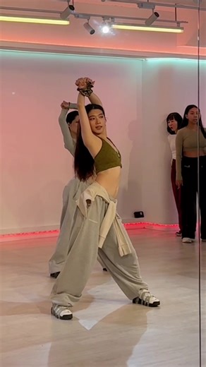 Learn Jazz Funk Dance at Layla's Class in Taipei