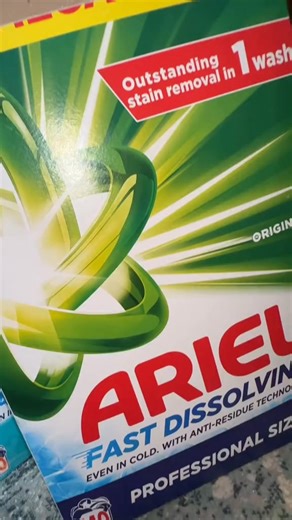 Getting my weekly dose of #ariel powder play in | when i say im currently addicted to playing in this box of ariel, the smell, the texture | i just cant even | #laundrytok #laundryobsession #laundryaddict #powderplay #arielpowder #laundrypowderplay #laundrypowder #powderasmr #arieloriginal #crumble #crush #laundrycrumbles #crushingasmr #clumpy #crumbles #laundry #powderplayasmr #asmr #fyp #foryou #fypシ #foryoupage #fypchallenge #foryourpage #fypシviral #fypage | Laundrybasketbabe017