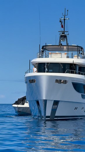 The 113-foot @benettiyachts VIV at anchor in St Barts. Time to start planning a New Year’s escape to the islands to ring in 2026? ⏱️🗓️👀 Tag who you’d bring along on your luxury superyacht charter… 📲 Download the YachtWorld app today to browse listings! #yacht #superyacht #luxury #charter #yachtworld #luxurylifestyle #2026 #NYE #yachting #travel #luxurytravel #benetti #stbarts | YachtWorld