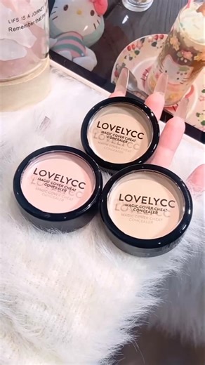 Perfect Base for a Natural & Beautiful Look ✨#shorts #hacks #makeup