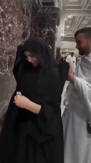 🕋✂️ A Sacred Moment of Hair Cutting at the Holy Kaaba — A Blessed Completion of Worship 🤲✨