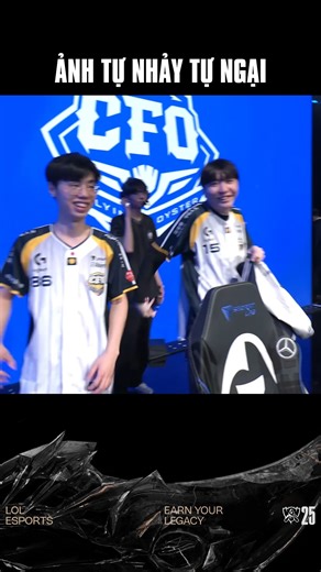 👉👈 | LoL Esports VN