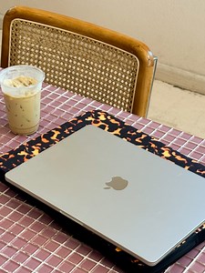 @oliiviaren with her new tech accessories💻🤎✨ | Casely