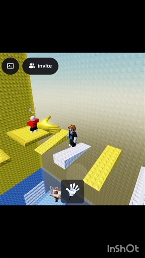 Roblox moment😃