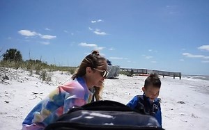 Girl ATTACKED At The Beach Seagull PRANK!!!_