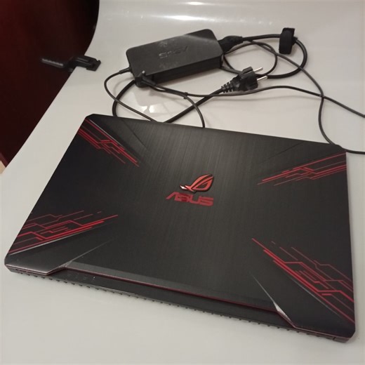 ASUS TUF Gaming Laptop FX504 gaming,prenosni računalnik