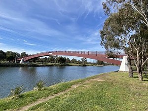 Pipemakers Park and Maribyrnong River Loop Walk (Maribyrnong)