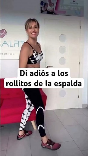 Ejercicios para eliminar los rollitos de la espalda