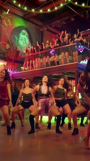 #Pardesi #SunnyLeone #Arko ft. #AseesKaur #ZeeMusicOriginals #DanceSong #Shorts