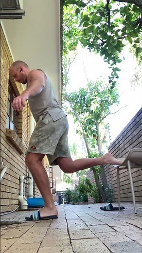 Dynamic Kneeling lunge stretch