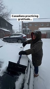 1.9M views · 4.9K reactions | #Humour 﫣 Canadians practicing gratitude during winter 略❄️… On a peut-être de la mierd@ blanca à profusion ❄️… mais au moins on n’a pas d’autres choses ! Je ne dis pas qu’on est nécessairement mieux, mais à chacun leurs issues 路‍♀️! #hiver #quebec #comedy | Kate Moya | Facebook
