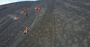 Just GO! | Bigfoot Hostel and Volcano Boarding