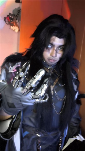 Keishi Cos on Instagram: "CAPITANO 🥀 CAPITANO COSPLAY 🫶 #capitano #genshin_impact #capitanocosplay #hoyoverse #viralcosplay"