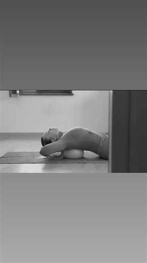 Maria on Instagram: "✨ Bringing the studio home ✨ This Pilates kit has everything I need for a full-body workout – resistance bands, a magic circle, mini ball + a guide that keeps me on track. 💪💗 Perfect for toning, strength & flexibility… all from the comfort of home 🏡 #PilatesAtHome #HomeWorkoutRoutine #PilatesForWomen #WellnessJourney #ugccreator"