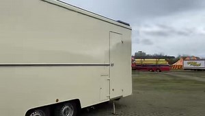 Einmal durch den Circusplatz. „Circus Probst“ #reklame #werbung #sprinter #bus #circusprobst #probst #koblenz #car #tour2023 #circus #meinecircuswelt #cirque #zirkus #familieprobst #circo #transport #transporter #aufbau #art #top #zirkuswagen #circuswagen | Meine Circus Welt